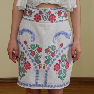 Sale!! "Arezou" SS17 Embroidered Mini Skirt (S)